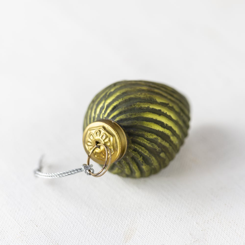 Swirl Teardrop Bauble, Green