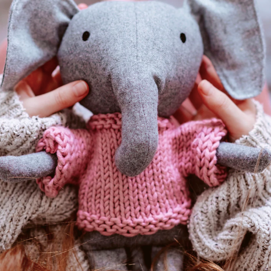 Edwina Elephant, Pink Jumper
