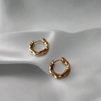 CONTEMPORARY HOOP EARRING