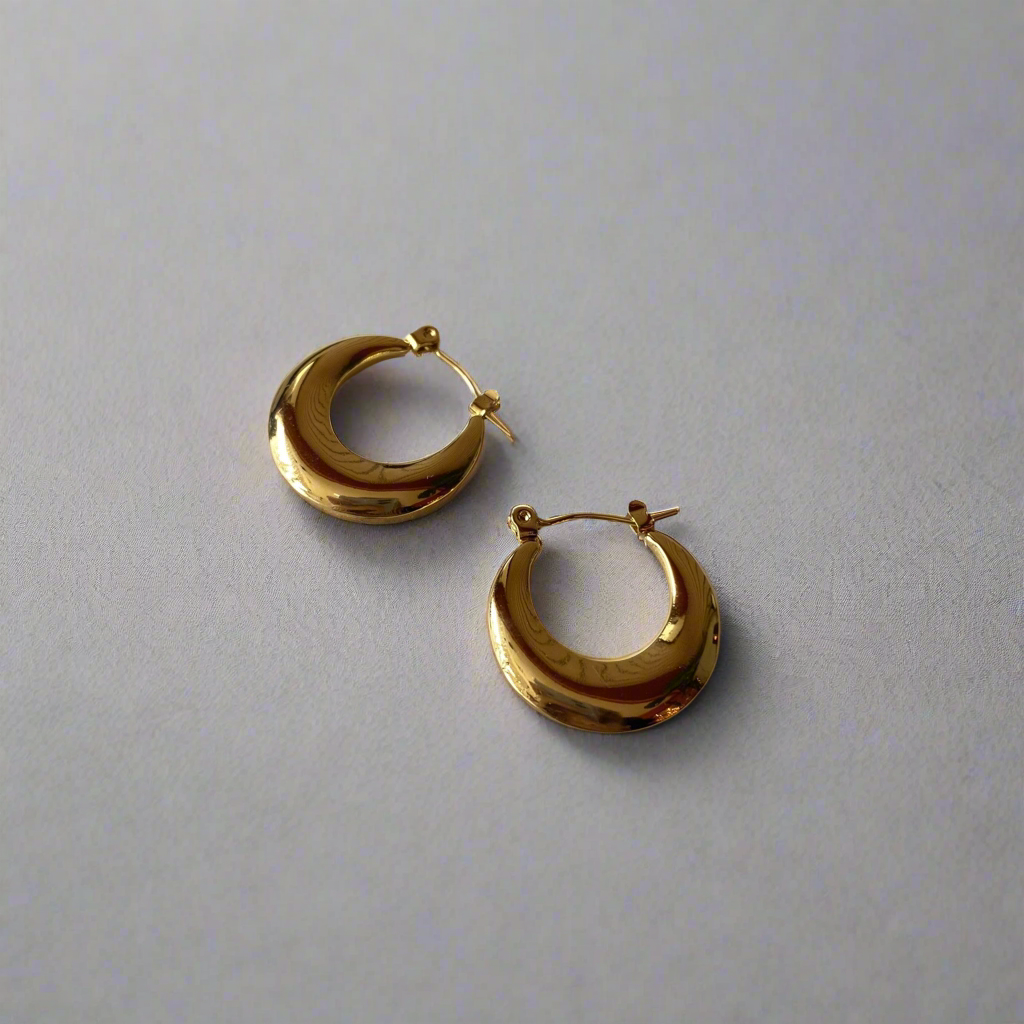 CONTEMPORARY HOOP EARRING