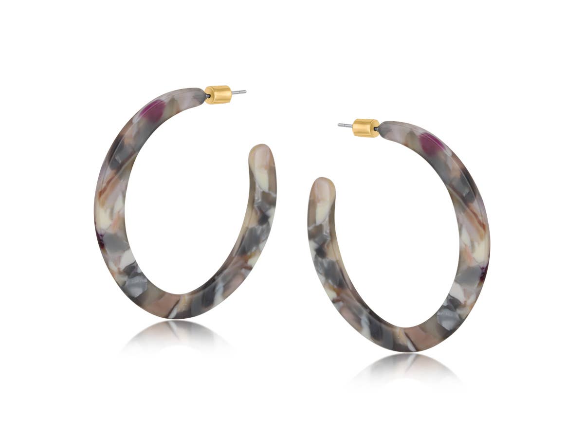 FLAT RESIN STATEMENT HOOP EARRING, BROWN/GREY