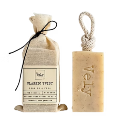 a combination of the most classic essential oils: Lavender and Rose Geranium – an absolute must-have and favoured by all. Organic oatmeal provides delicate exfoliation and makes the bar even creamier.