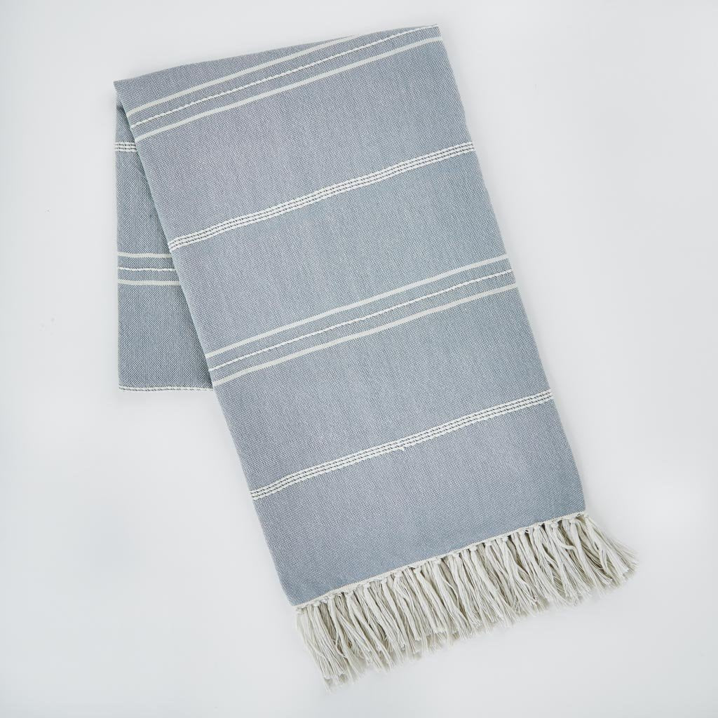 AVIGNON THROW