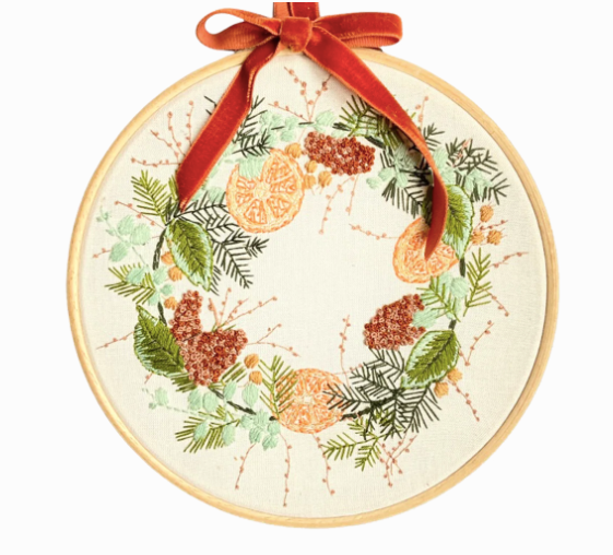WILD WREATH EMBROIDERY KIT